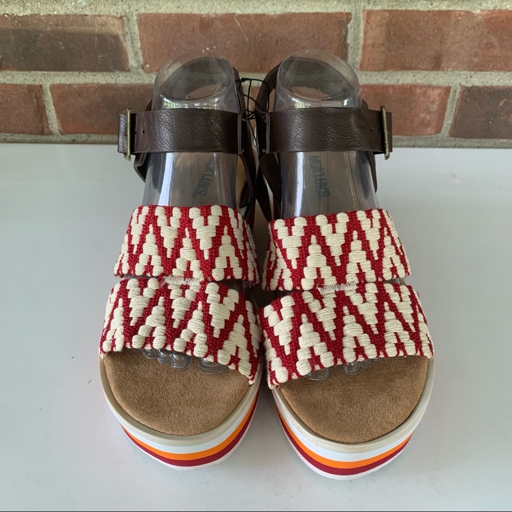 Muk Luks Groove Music Red/Brown Open Toe Ankle Strap Platform Wedge Sandals - Picture 2 of 8
